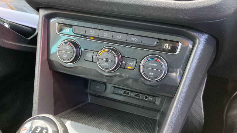 Volkswagen Tiguan 1.5 TSi EVO 150 Match 5dr Petrol Estate